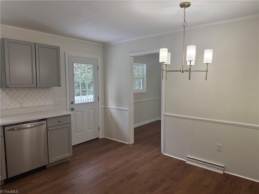 4501 Thomasville Rd - Photo 4 of 23