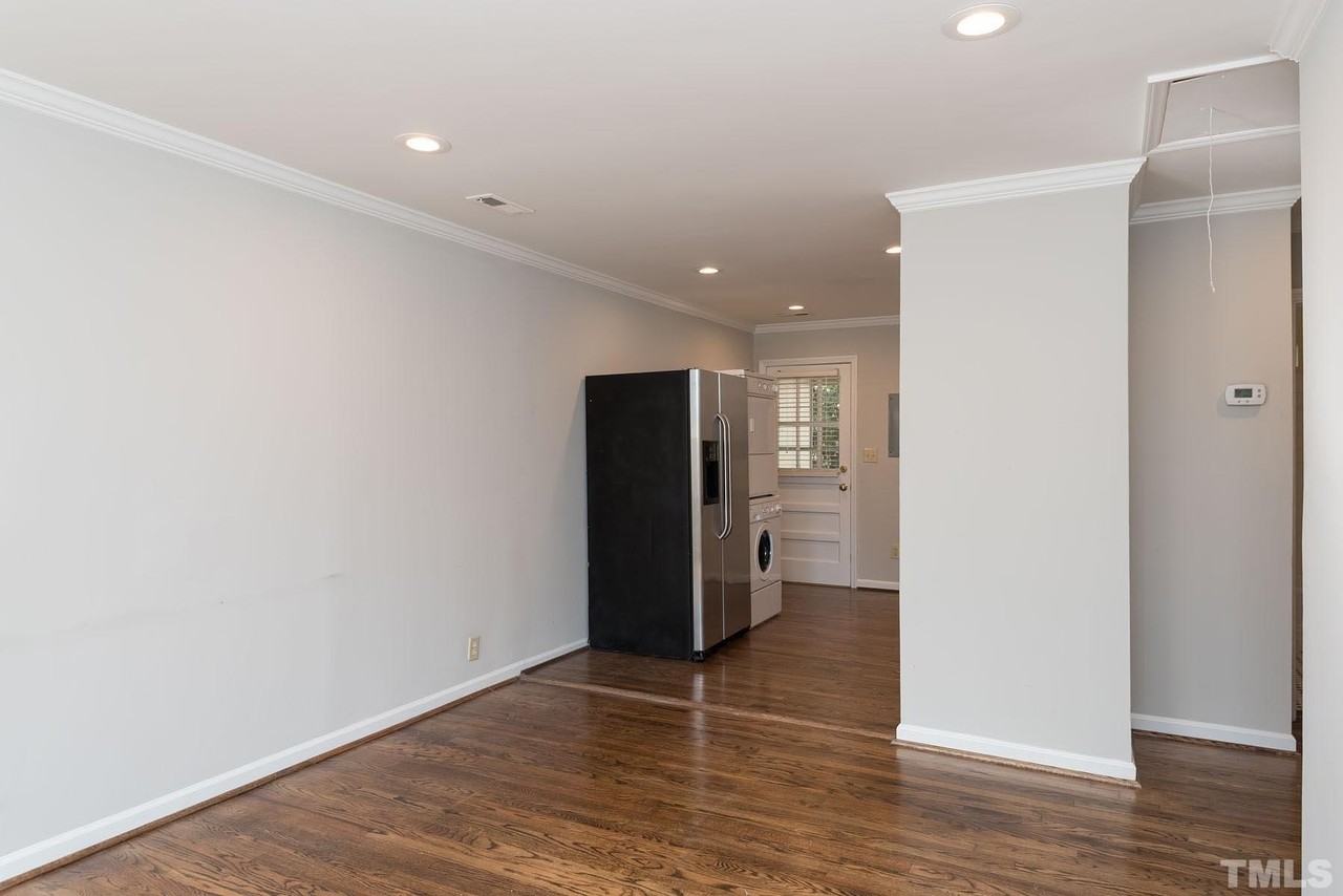 100 W Roanoke Park Dr - Photo 6 of 40