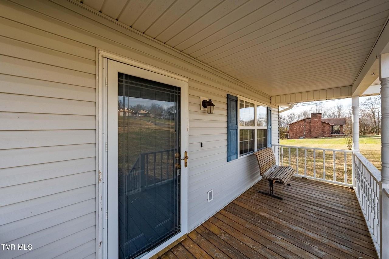 133 Paynetown Rd - Photo 5 of 50