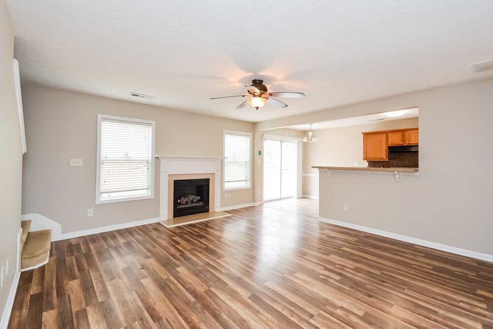 1472 Alcovy Falls Dr - Photo 4 of 17