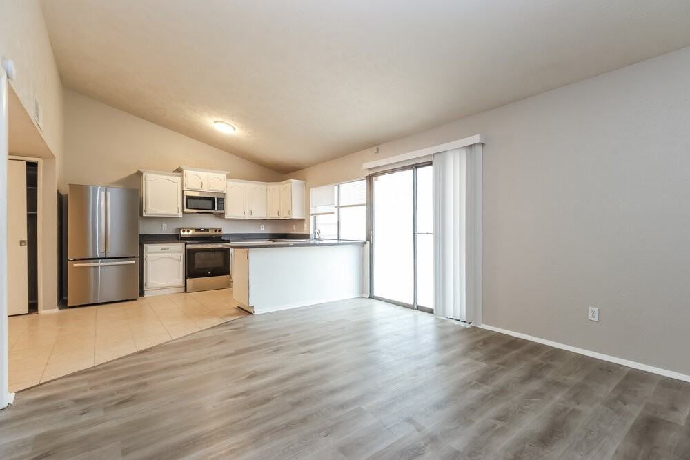 22730 Hawkwood Dr - Photo 6 of 16