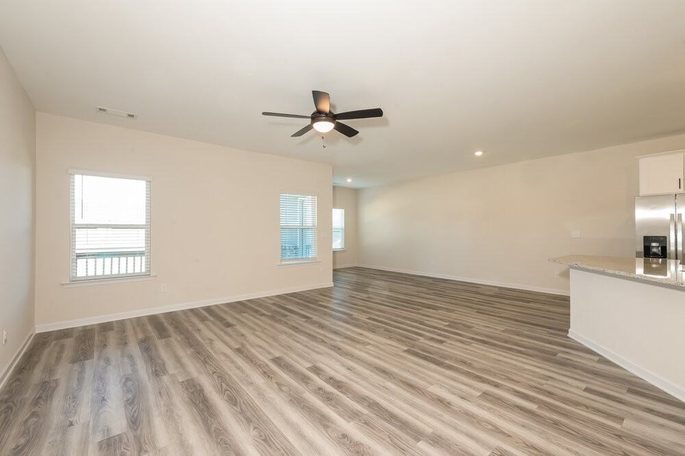 3382 Arabian Farm Ln - Photo 4 of 17