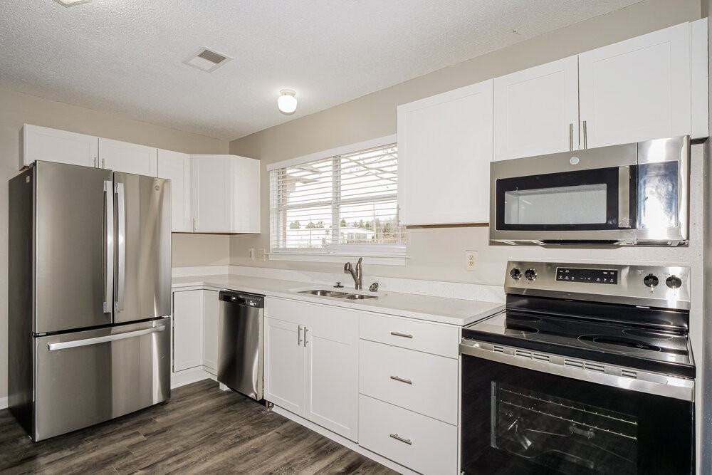 4339 Waverly Farms Rd - Photo 5 of 16