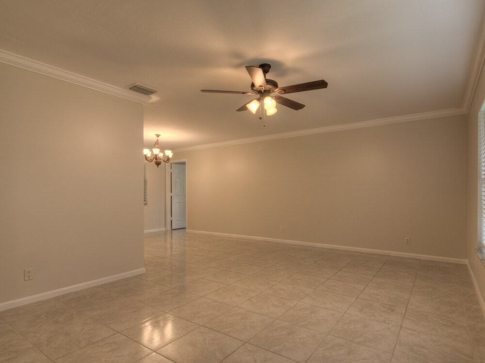 126 Waterway Rd - Photo 2 of 17