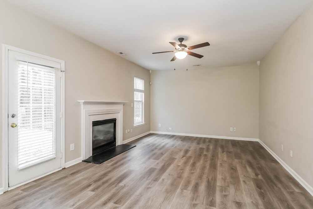 6136 Planters Wood Ln - Photo 5 of 17