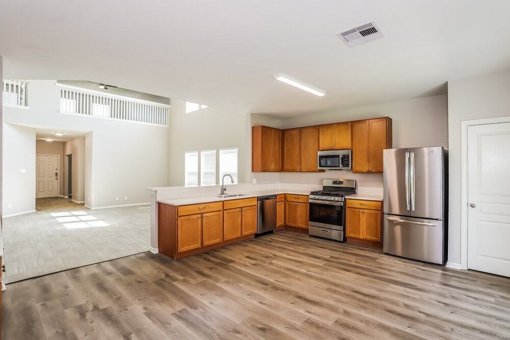 3218 Grand Cane Ln - Photo 7 of 17