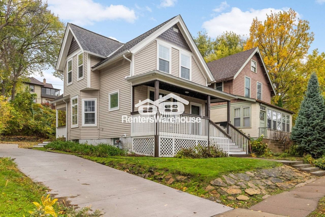 206 Robie St W - Photo 2 of 24