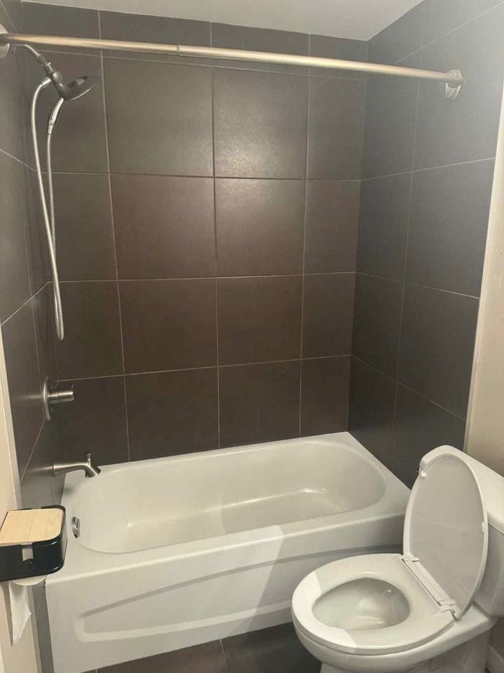 9747 221 Street Northwest - Photo 6 of 7