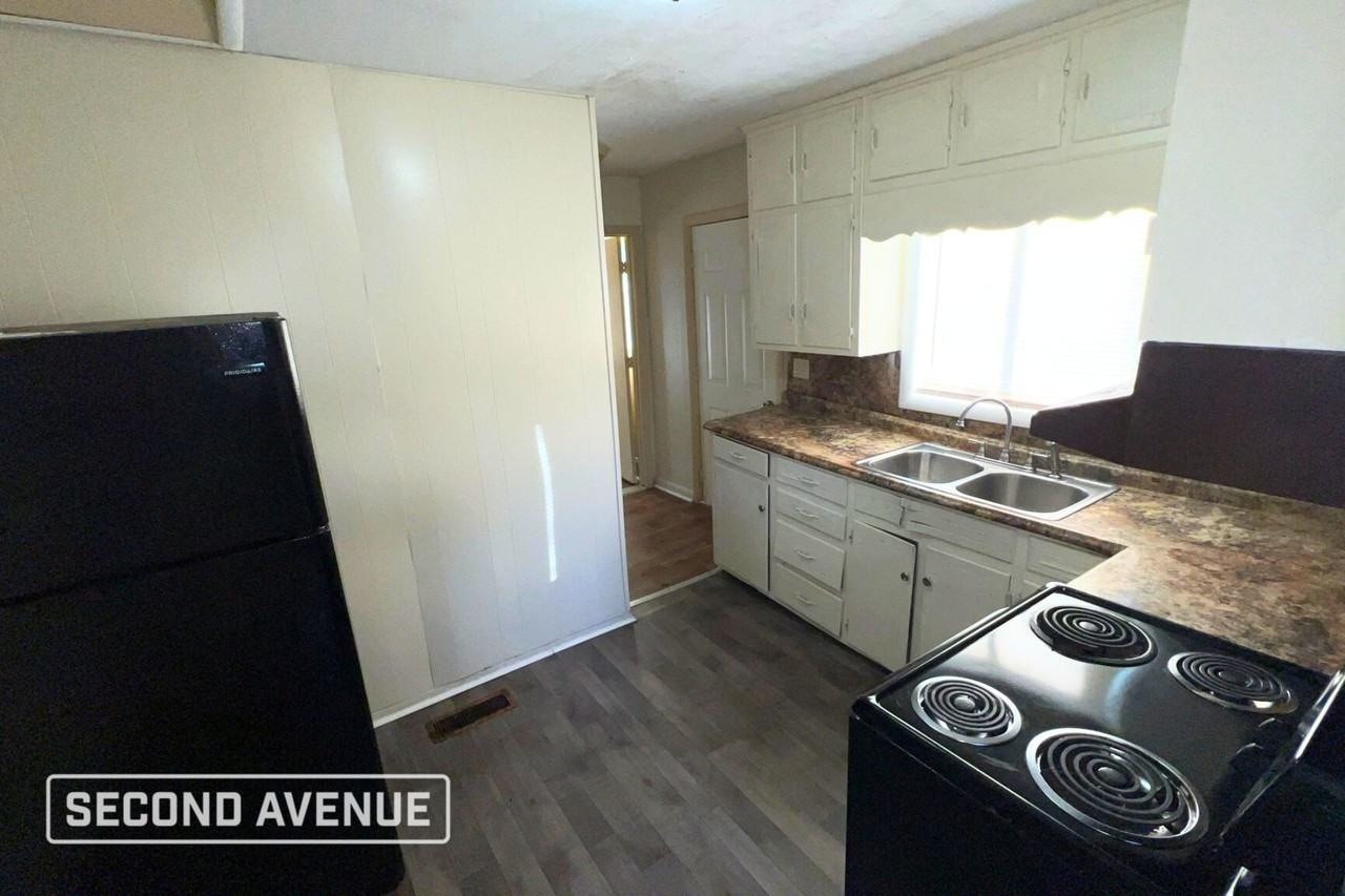 1429 65th St W - Photo 6 of 19