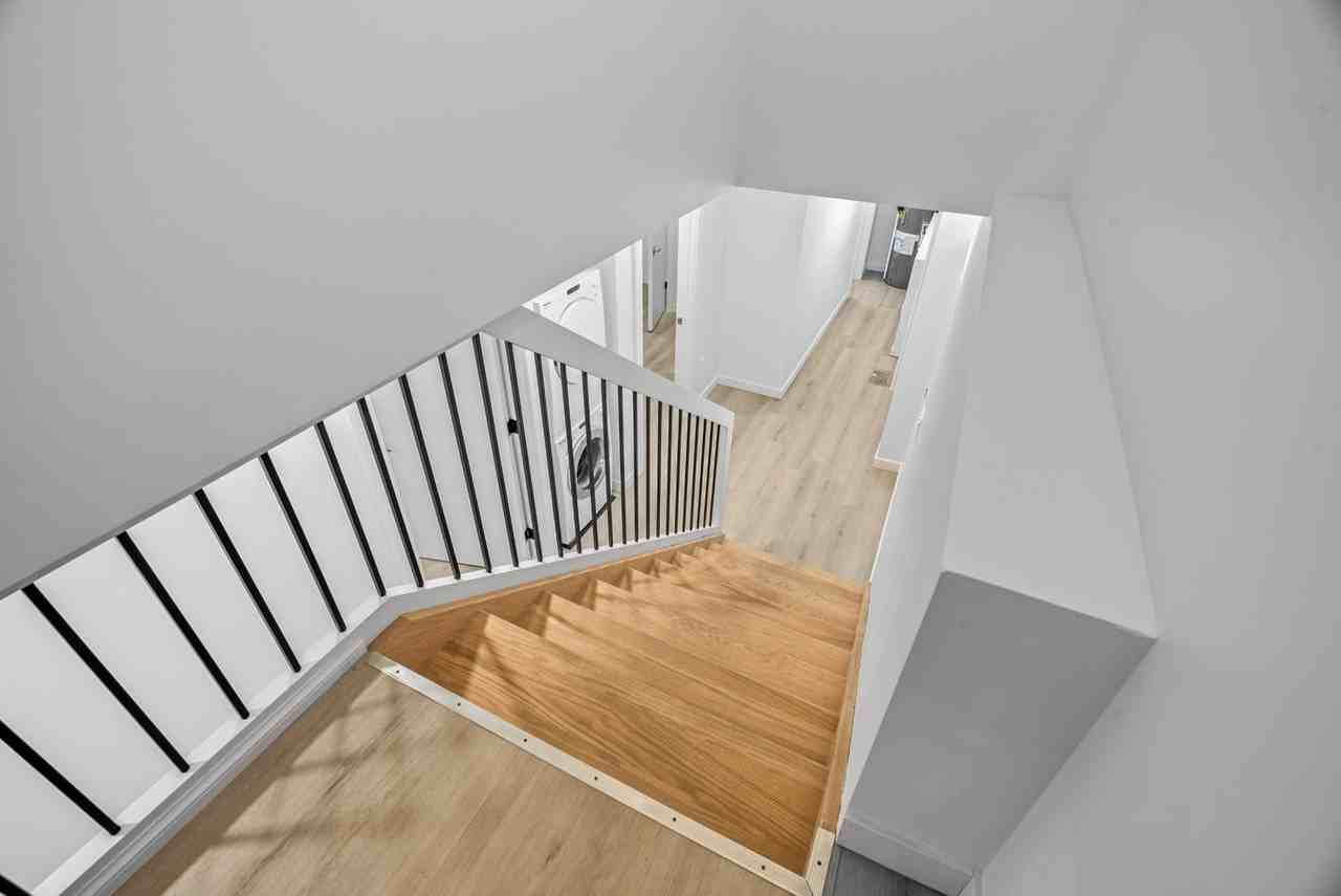 25 Chamberlain Avenue - Photo 5 of 29