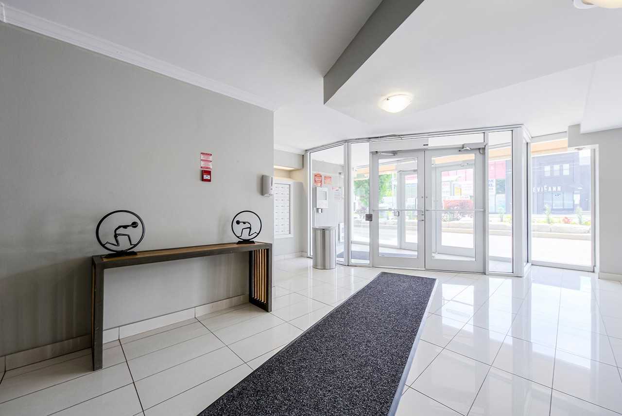 440 Eglinton - Photo 7 of 8