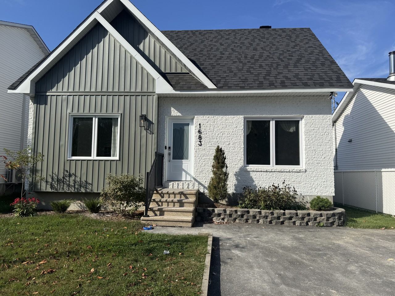 1683 Rue Joanette - Photo 2 of 21