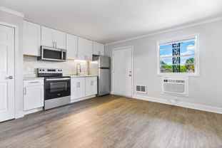 Edgewater Apartments - Photo 1 of 1