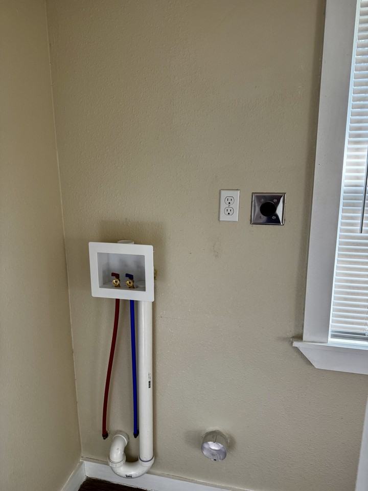 544 Calumet Avenue - Photo 6 of 11