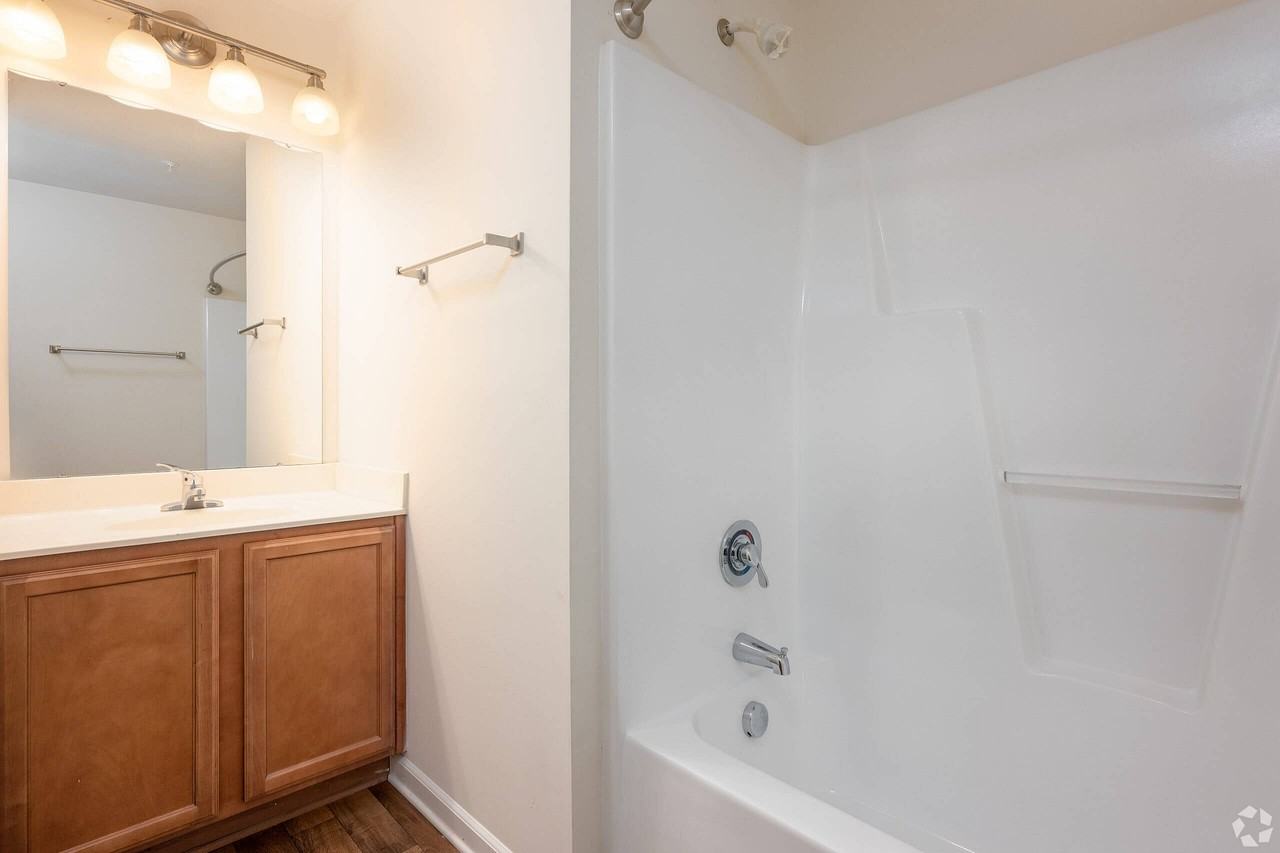 Rise Crown View - Photo 4 of 19