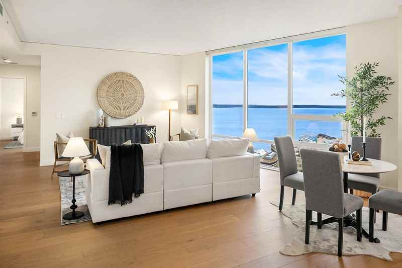 121 Stewart St #3208 - Photo 3 of 20