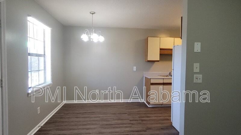 4421 Bonnell Dr Nw #7 - Photo 6 of 12