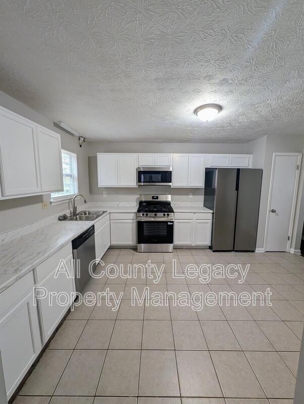 1063 Chisolm Way Nw - Photo 2 of 12