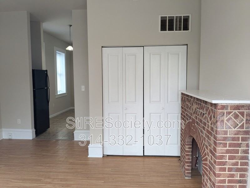 229 W Steins St - Photo 2 of 14