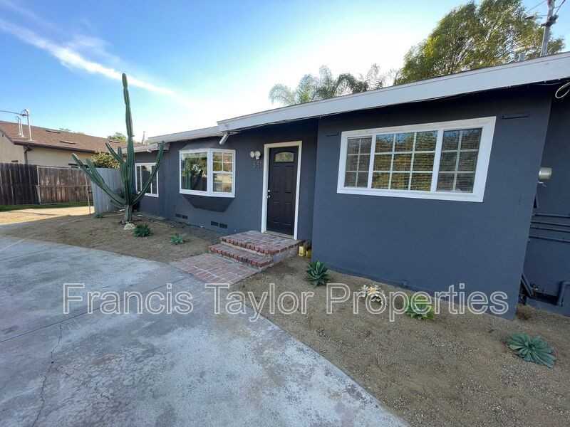 551 N Citrus Ave - Photo 2 of 18