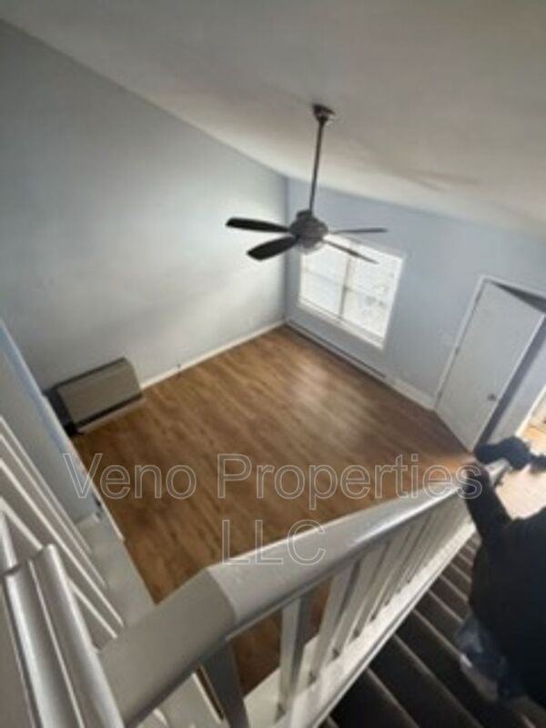 183 Arrow Wood Pl - Photo 3 of 9