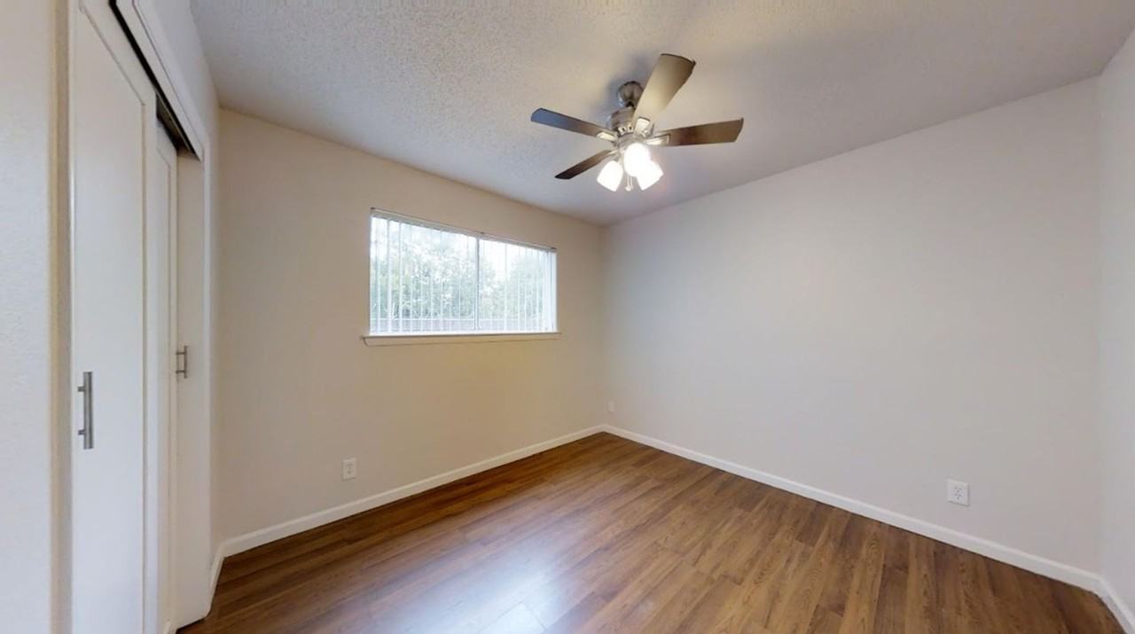 Tesoro Bonita - Photo 6 of 25