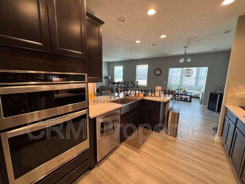 6336 Filly Cir - Photo 4 of 31