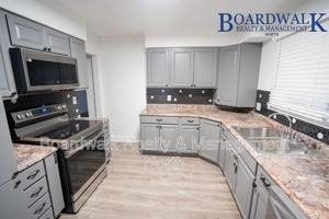 featured image of 1287 Douglas St #2