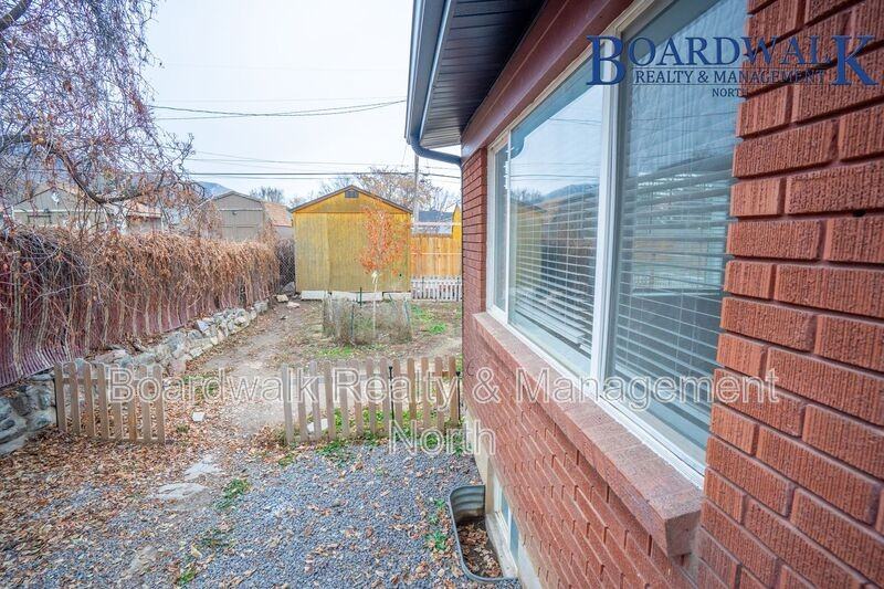 1287 Douglas St #2 - Photo 7 of 18