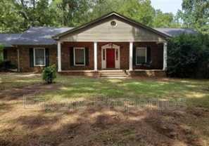 1916 S Main St - Photo 1 of 1