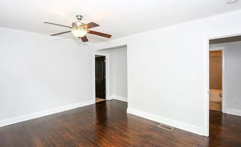 1001 Lunsford Pl - Photo 7 of 12