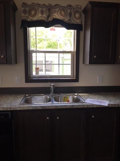 61 Meadowlark Ln - Photo 4 of 17