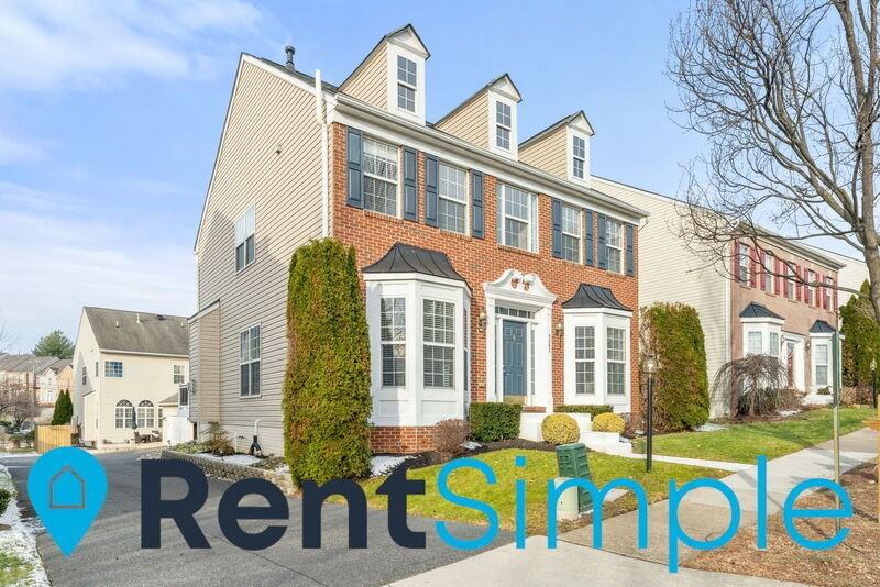 9062 Furey Rd - Photo 5 of 50