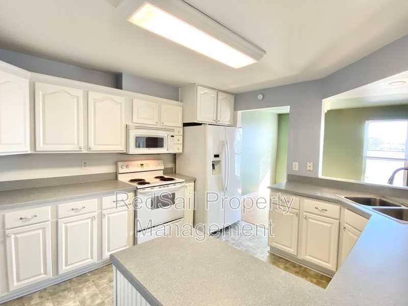 212 Dockside Dr #B - Photo 7 of 22