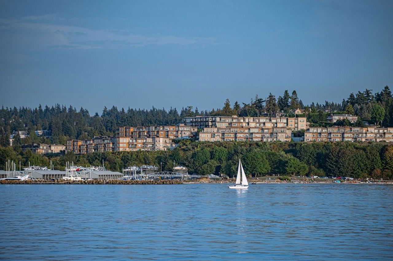 Skandi Villa in Edmonds | Boutique Apartments with Modern Touches | 1 MONTH FREE! - Photo 5 of 43