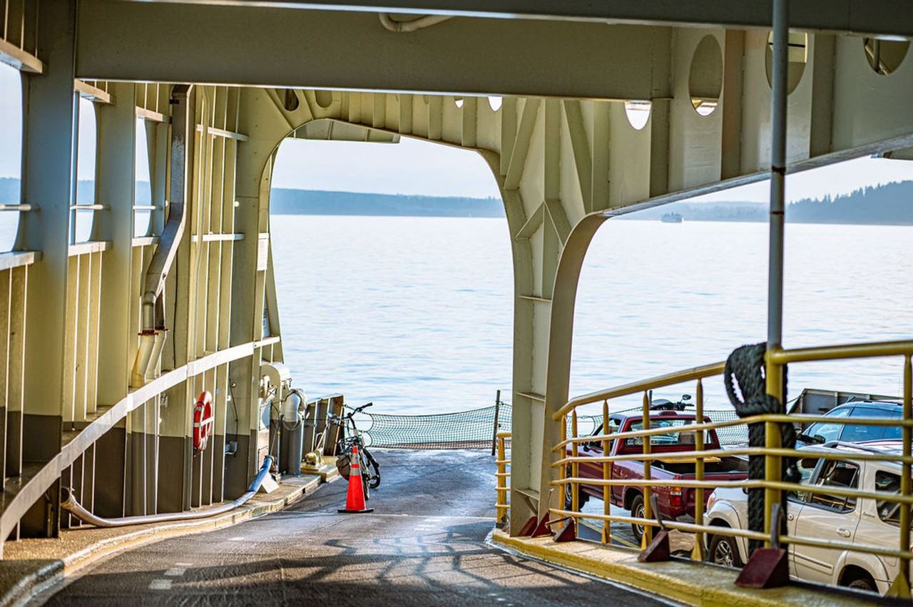 Skandi Villa in Edmonds | Boutique Apartments with Modern Touches | 1 MONTH FREE! - Photo 6 of 43