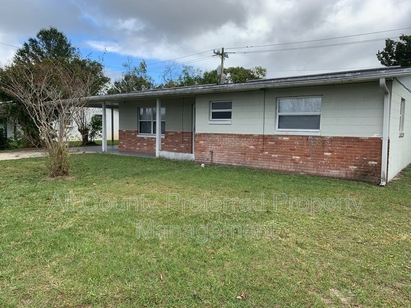 2913 Rosemarie Dr - Photo 4 of 12