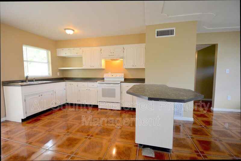 2913 Rosemarie Dr - Photo 5 of 12