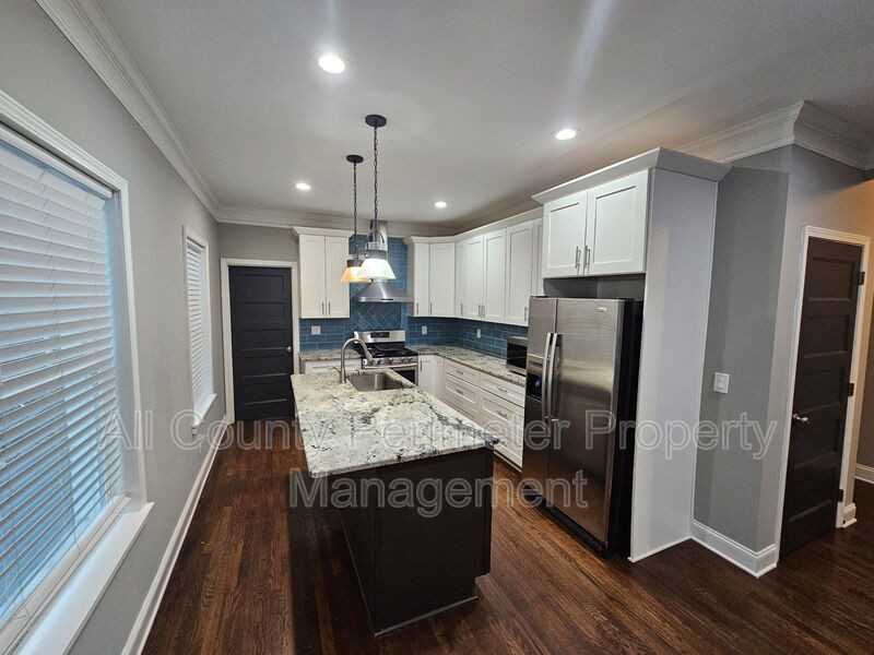 198 Joseph E Lowery Blvd Nw - Photo 3 of 16