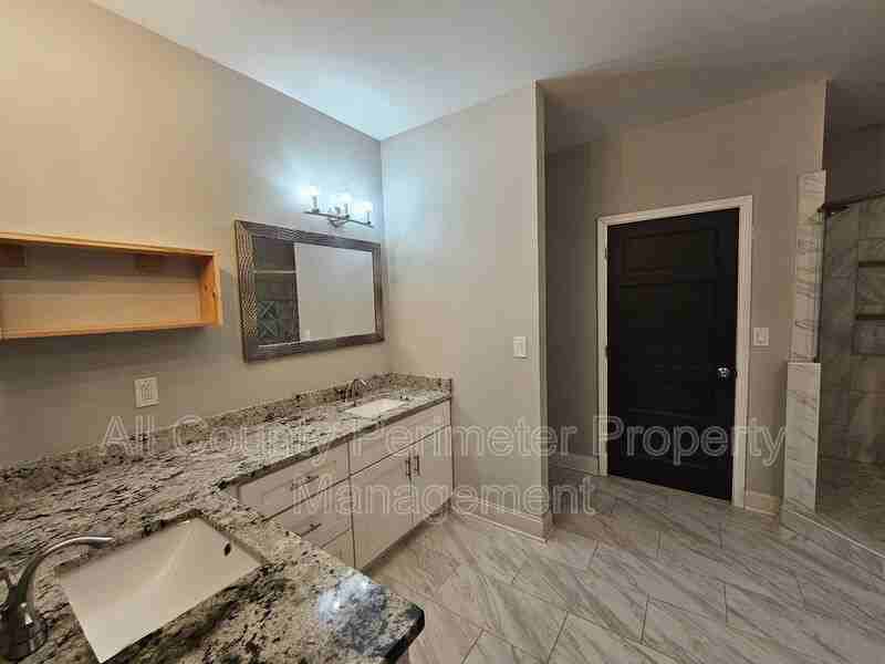 198 Joseph E Lowery Blvd Nw - Photo 6 of 16