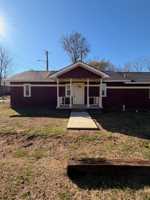 featured image of 621 Milligan St