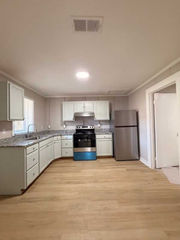 621 Milligan St - Photo 7 of 13