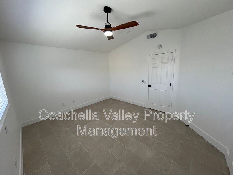 47675 Azalea St - Photo 7 of 37