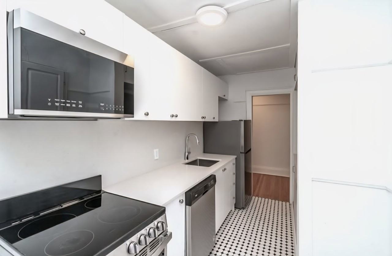 100 Vaughan Road #17 - Photo 4 of 14