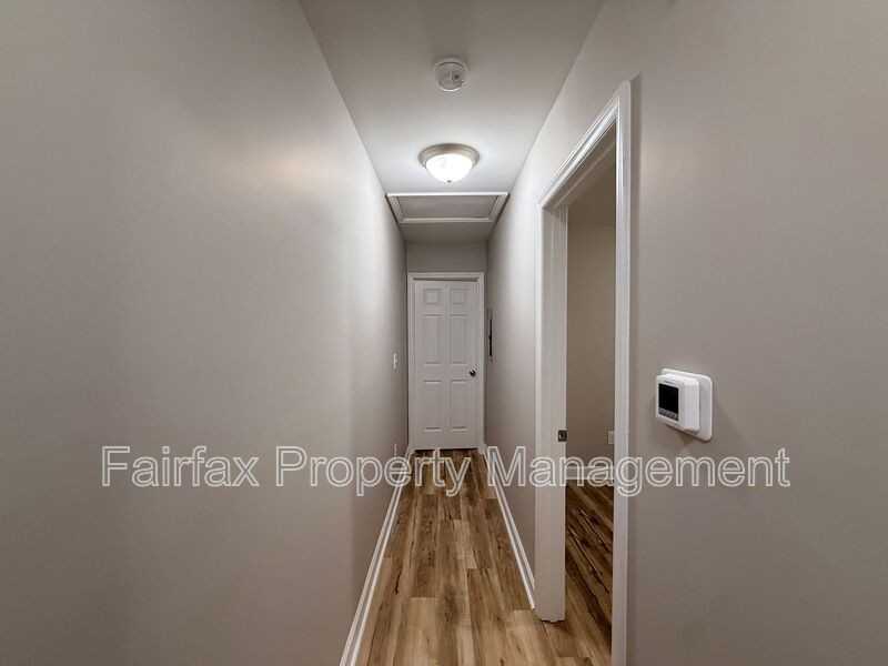 2416 Owen St #B - Photo 7 of 15