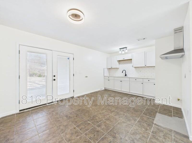 8506 E 111th St - Photo 5 of 18