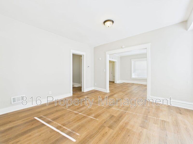 2712 Park Ave - Photo 4 of 17