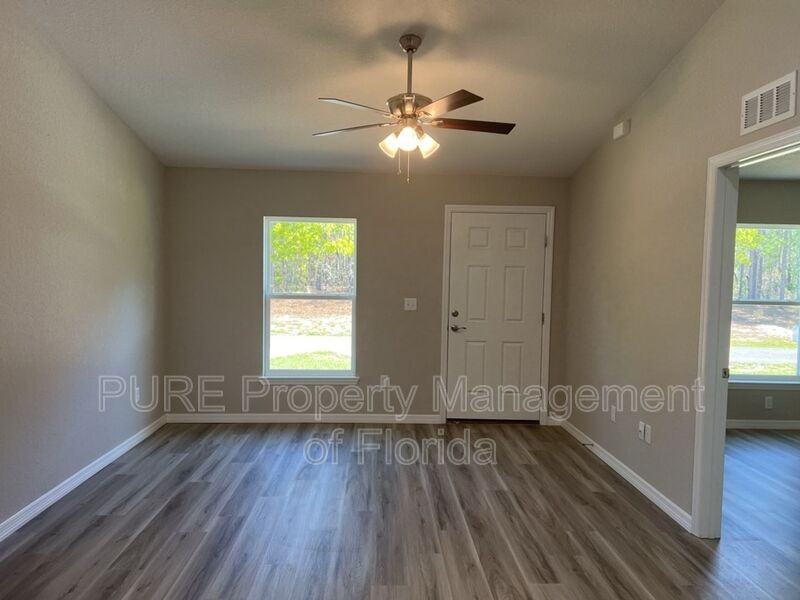 6504 Sw 140th Place Rd #1 - Photo 4 of 33