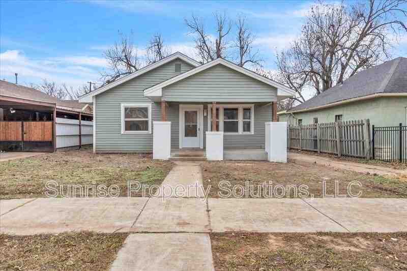 1704 Nw 32nd St - Photo 2 of 14