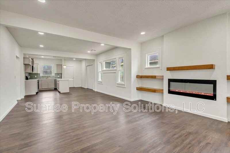 1704 Nw 32nd St - Photo 3 of 14